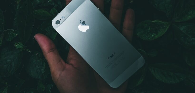 Apple: Εξετάζει την εισαγωγή iPhone Ultra